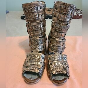 Freebird Zane Blush Sandals